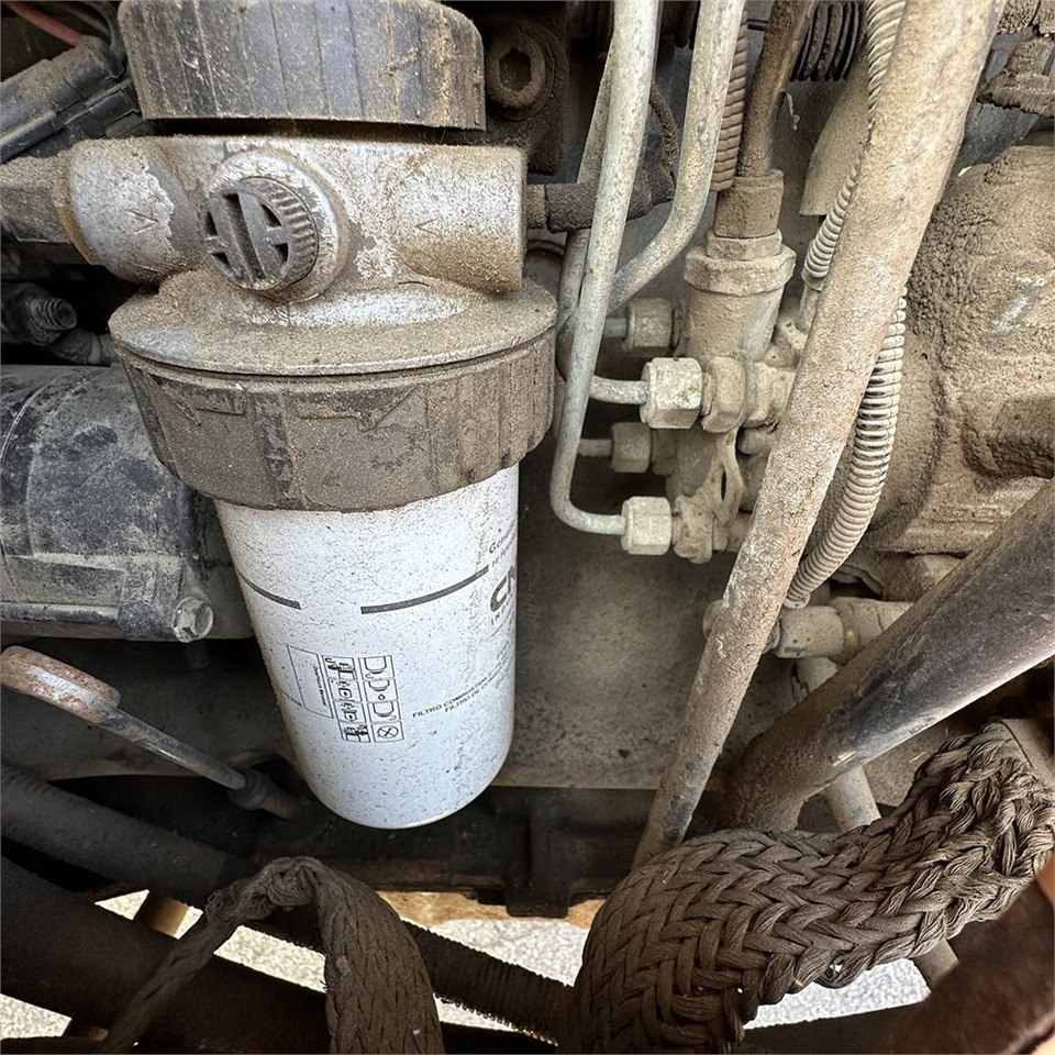 Backhoe loader Case 695SM-4PS: picture 32 Backhoe loader Case 695SM-4PS: picture 32