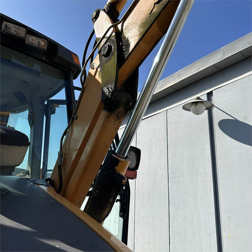 Backhoe loader Case 695SM-4PS: picture 36 Backhoe loader Case 695SM-4PS: picture 36