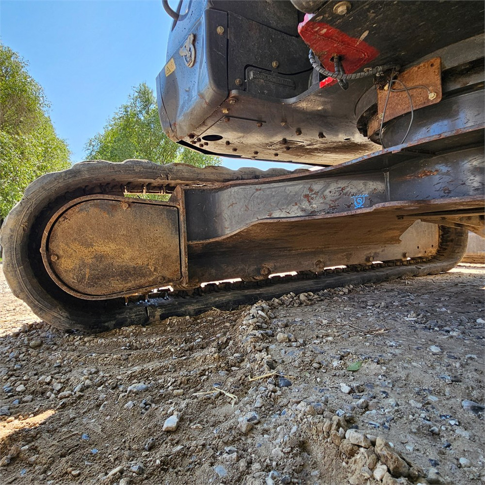 Mini excavator Case CX75C SR: picture 39