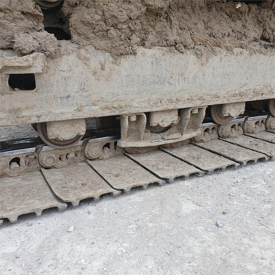 Crawler excavator Caterpillar 324 EL: picture 48