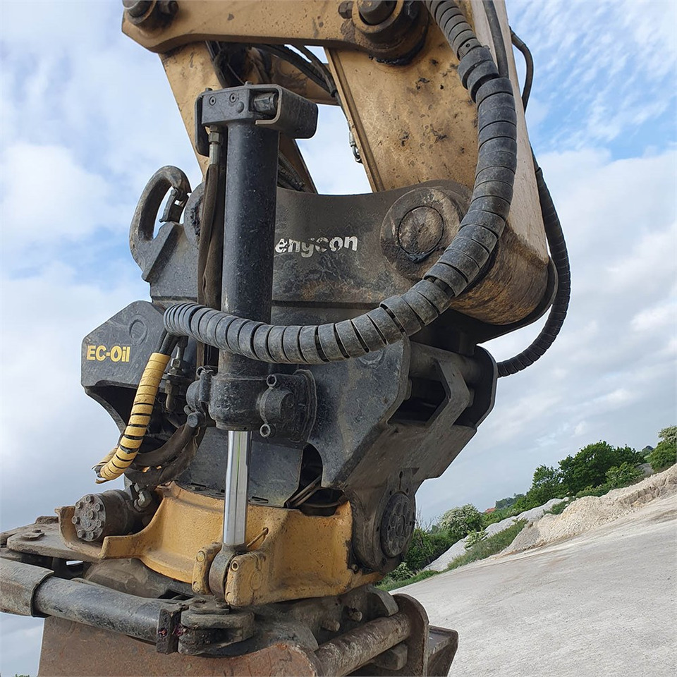 Crawler excavator Caterpillar 324 EL: picture 14