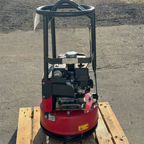 Chicago Pneumatic KMR11 - Vibratory plate: picture 3 Chicago Pneumatic KMR11 - Vibratory plate: picture 3