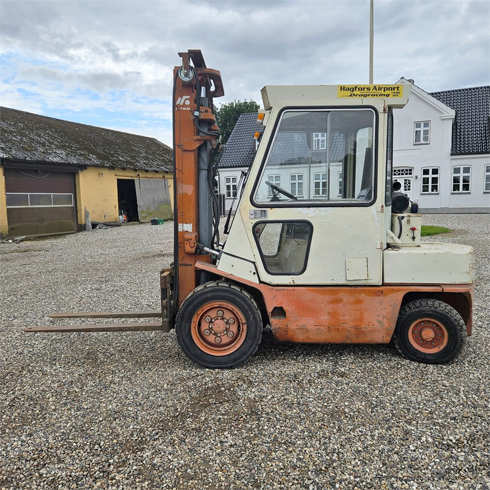 Datsun Unknown - Forklift: picture 2 Datsun Unknown - Forklift: picture 2