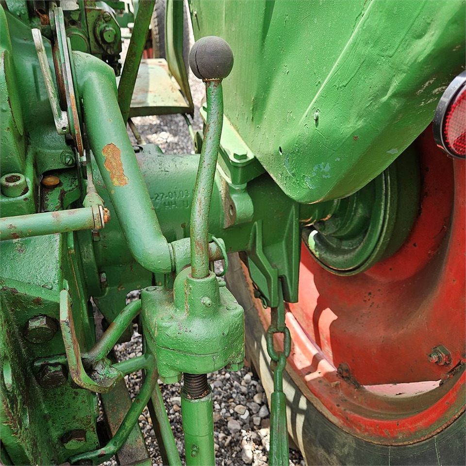 Farm tractor Deutz D4005: picture 16