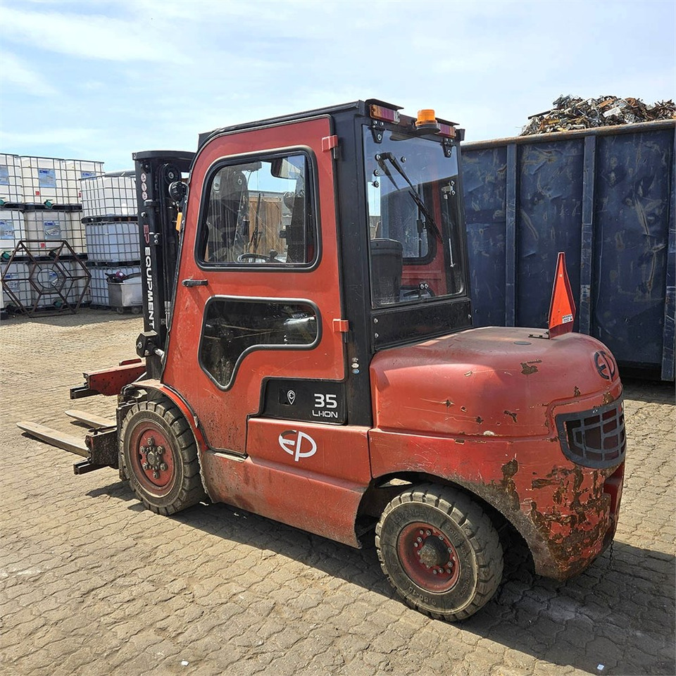 EP Equipment EFL352 - Forklift: picture 3 EP Equipment EFL352 - Forklift: picture 3