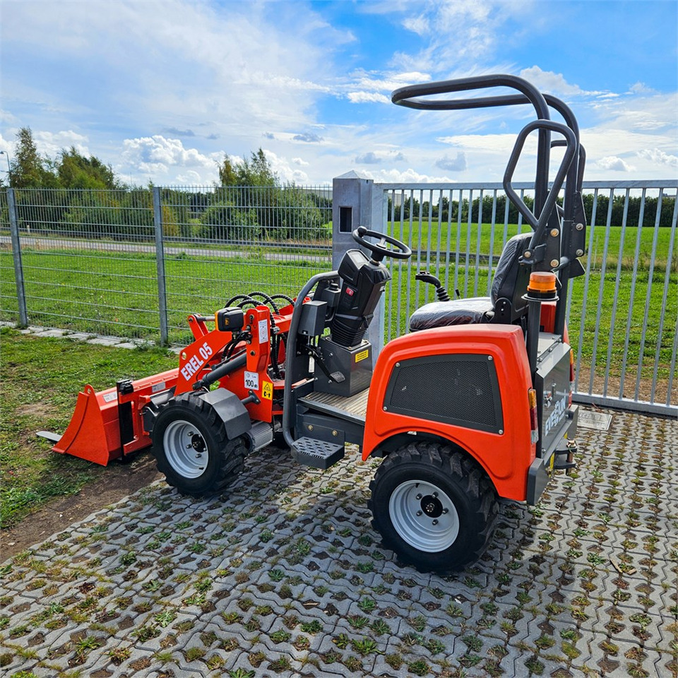 Everun EREL05 - Wheel loader: picture 3 Everun EREL05 - Wheel loader: picture 3