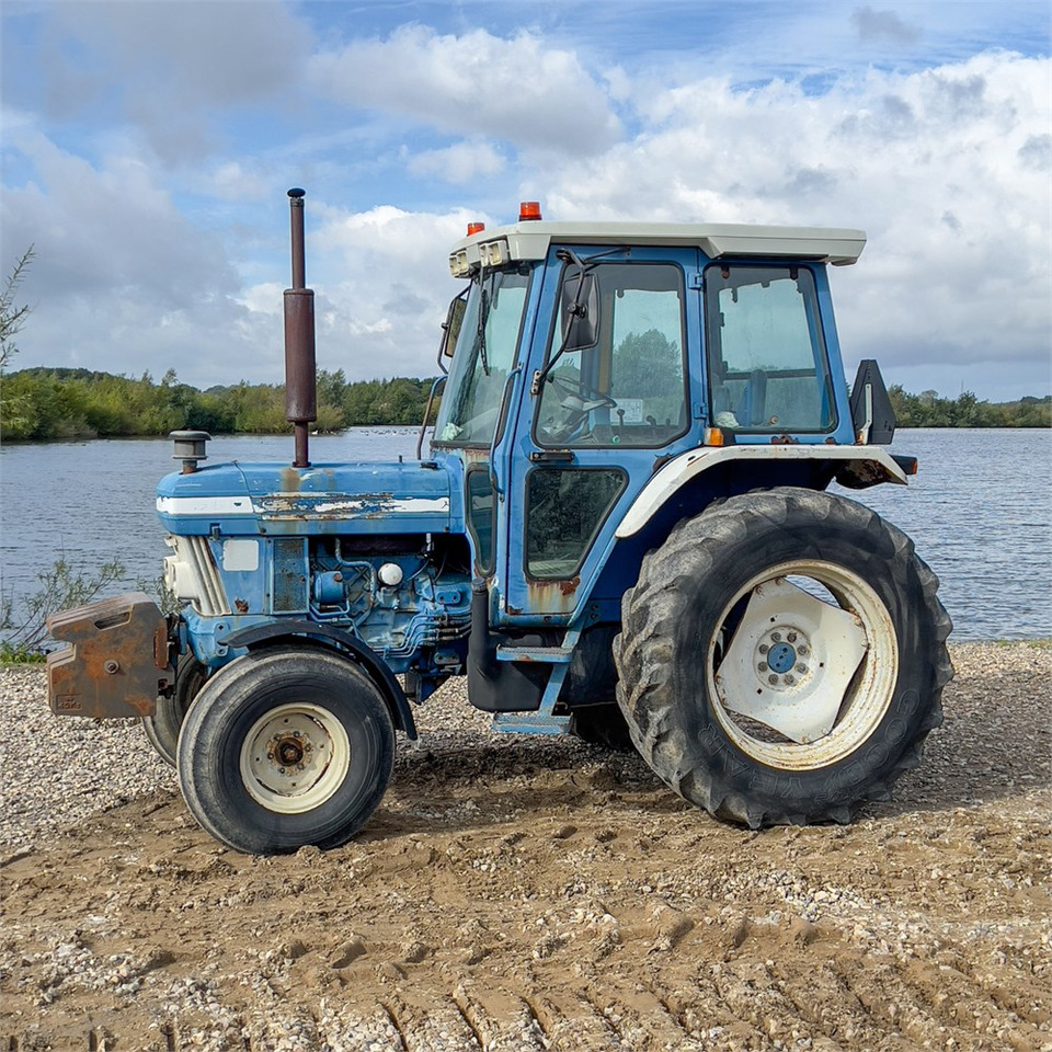 Ford 5610 - Farm tractor: picture 2 Ford 5610 - Farm tractor: picture 2