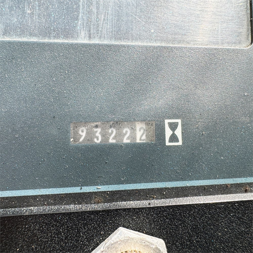 Farm tractor Ford 8630: picture 14