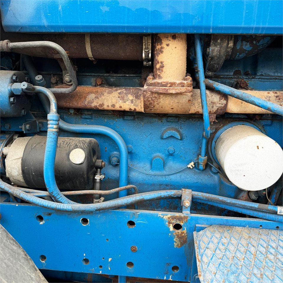 Farm tractor Ford 8630: picture 21