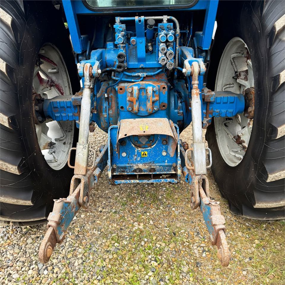 Farm tractor Ford 8630: picture 18