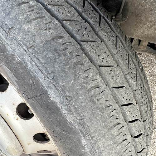 Dropside/ Flatbed truck Ford Transit 2.2 TDCi (155HK) Chassis RWD Man: picture 43