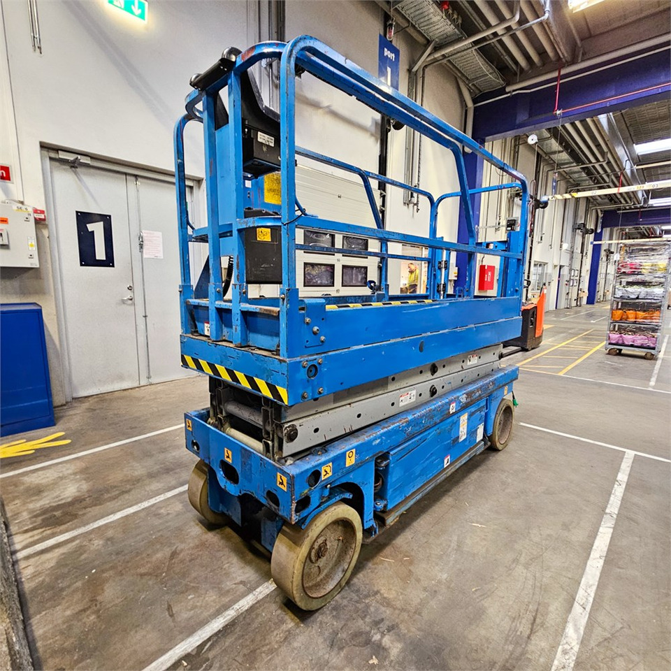 Genie GS2032 - Scissor lift: picture 4 Genie GS2032 - Scissor lift: picture 4