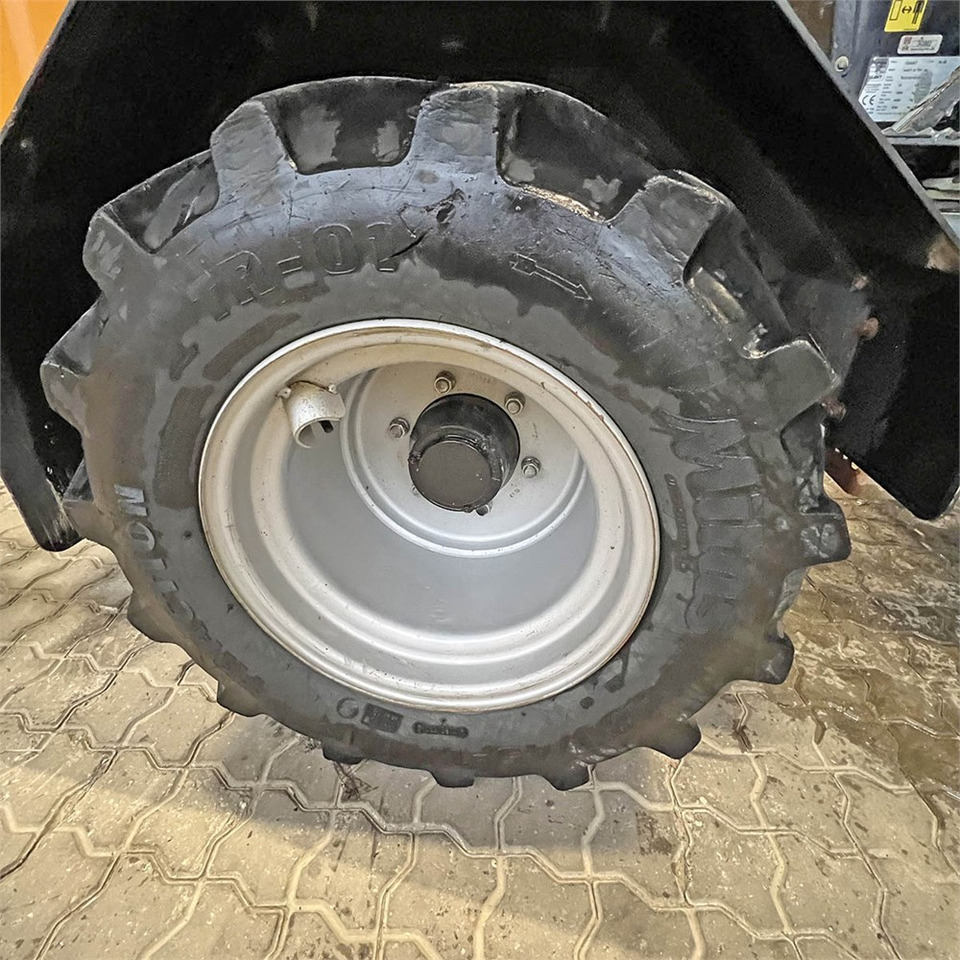 Wheel loader Giant V452T X-Tra HD: picture 32