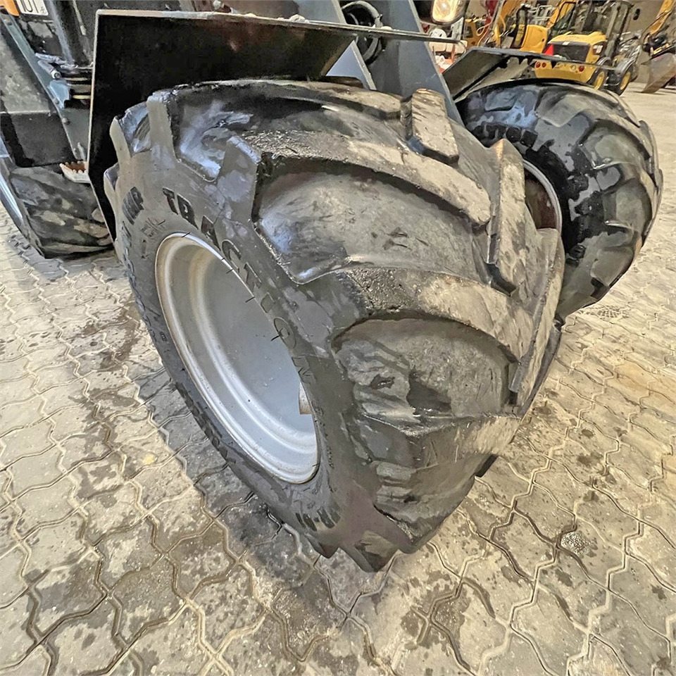 Wheel loader Giant V452T X-Tra HD: picture 33