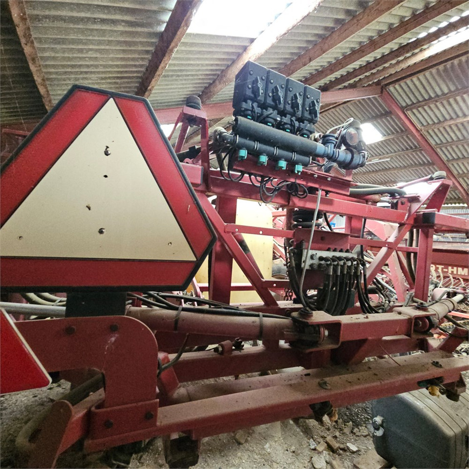 Sprayer Hardi CM2 Commander 2.800 l: picture 14