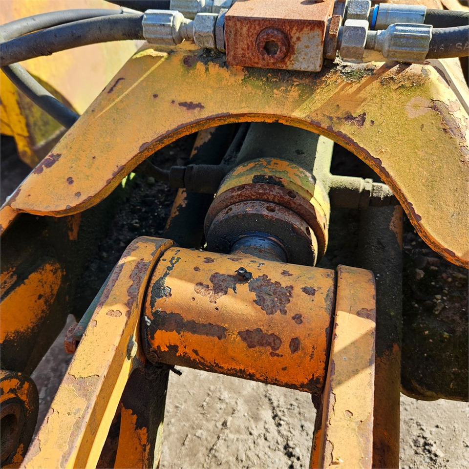 Hema CGS 90 - Clamshell bucket: picture 4 Hema CGS 90 - Clamshell bucket: picture 4