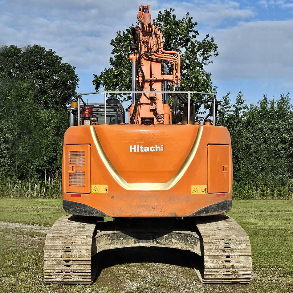 Hitachi ZX 225 - Crawler excavator: picture 5 Hitachi ZX 225 - Crawler excavator: picture 5