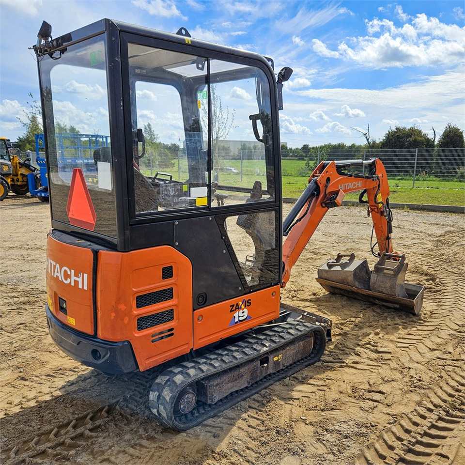 Hitachi ZX19-6 CR - Mini excavator: picture 5 Hitachi ZX19-6 CR - Mini excavator: picture 5