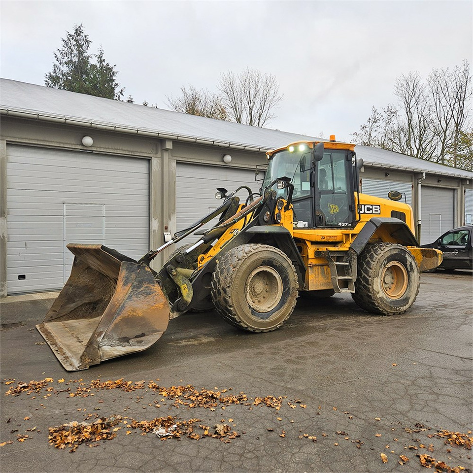 JCB 437HT T4 - Wheel loader: picture 3 JCB 437HT T4 - Wheel loader: picture 3