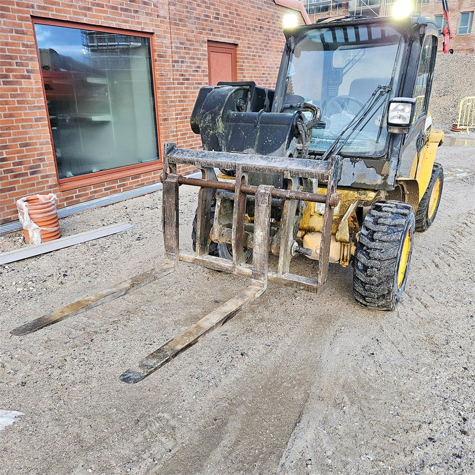 JCB 520-40 - Telescopic handler: picture 5 JCB 520-40 - Telescopic handler: picture 5