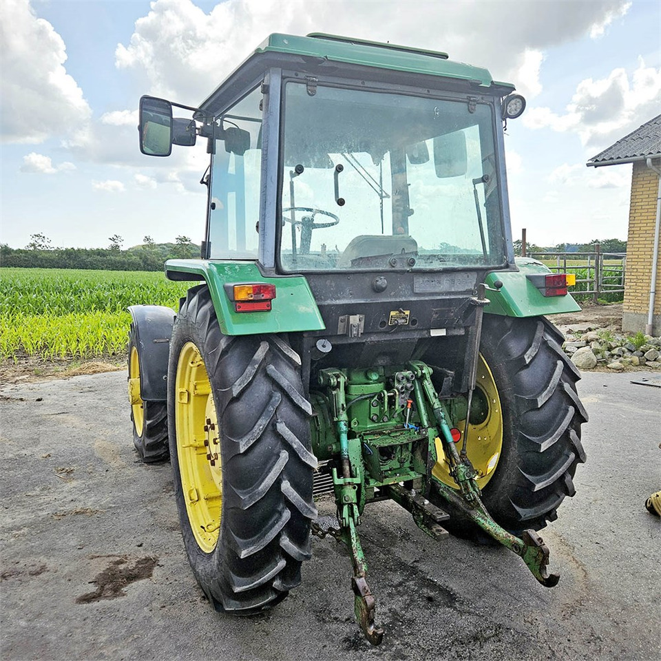 John Deere 2850 MFWD - Farm tractor: picture 4 John Deere 2850 MFWD - Farm tractor: picture 4