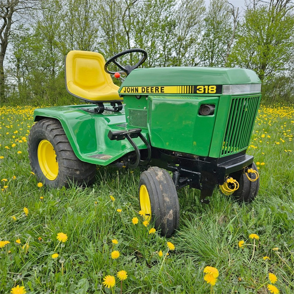 John Deere 318 leasing John Deere 318: picture 6