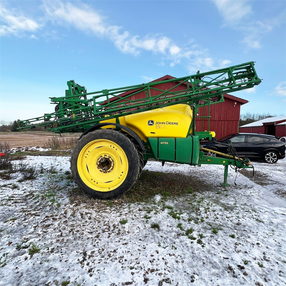 John Deere M732 - Sprayer: picture 2 John Deere M732 - Sprayer: picture 2