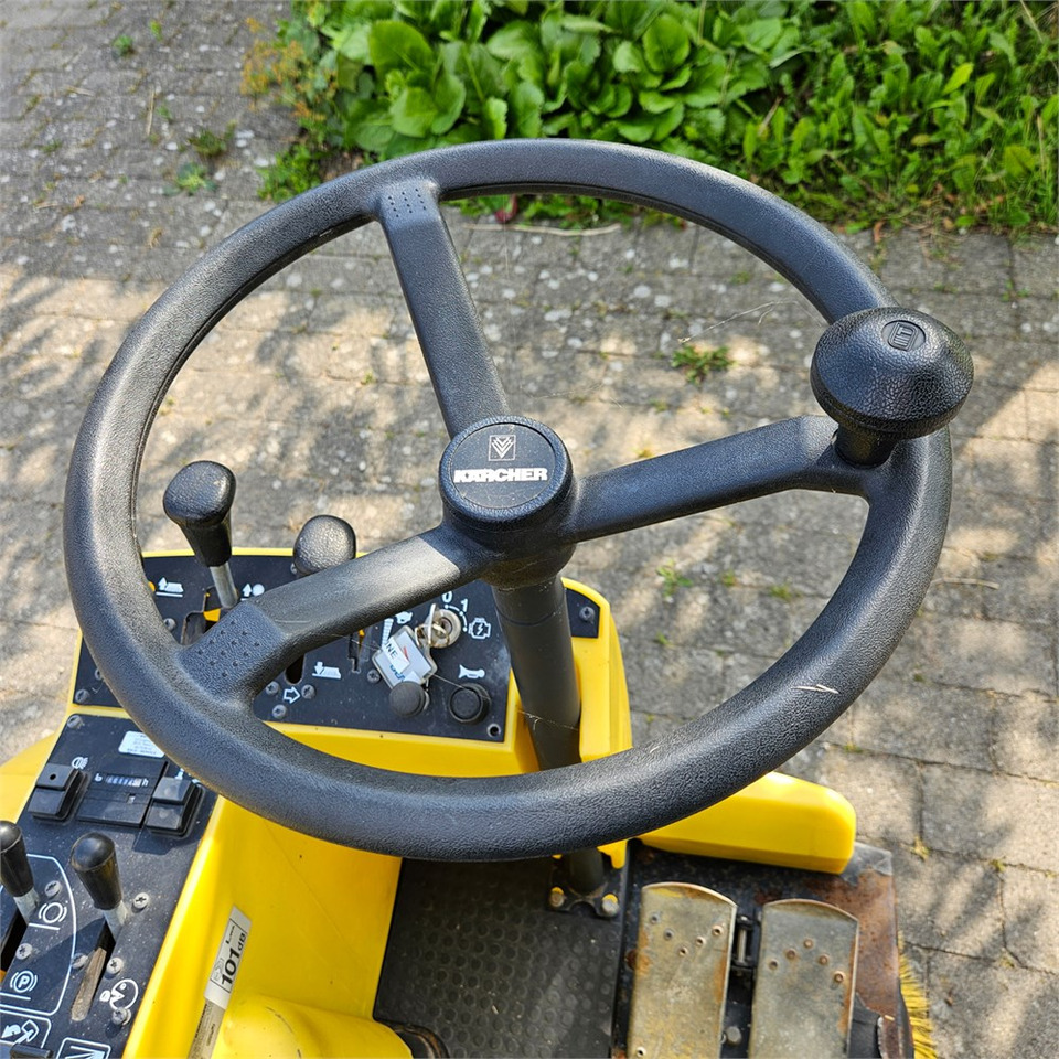 Industrial sweeper Kärcher KMR 1250 B: picture 8