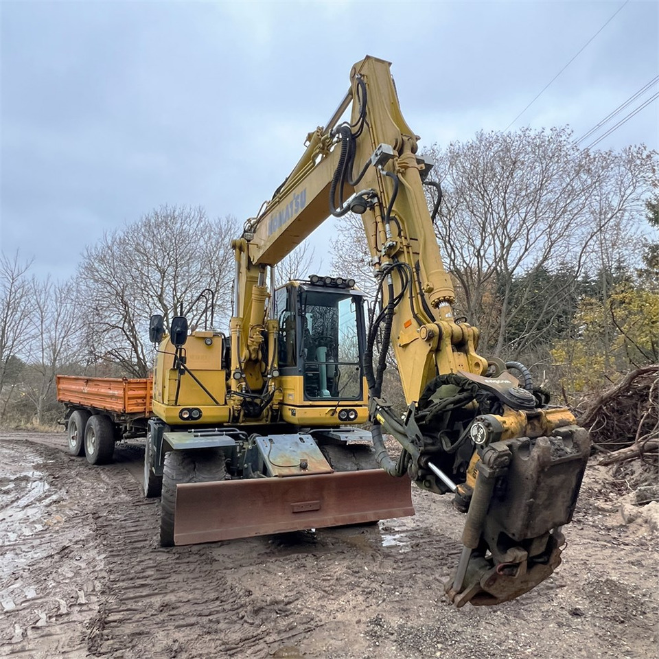 Wheel excavator Komatsu PW148-10: picture 17