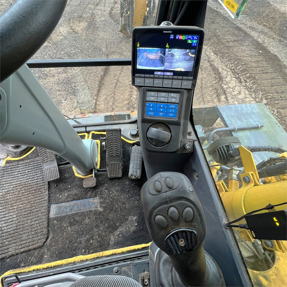 Wheel excavator Komatsu PW148-10: picture 38