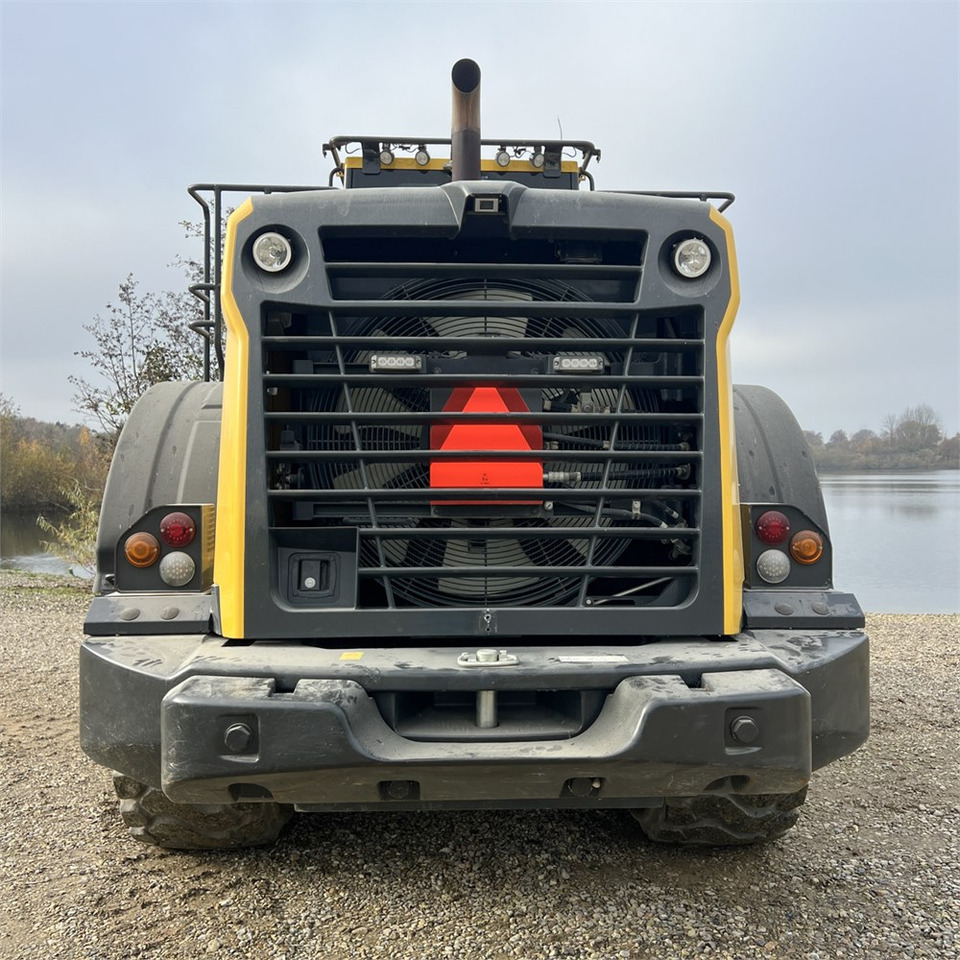 Komatsu WA480-8 leasing Komatsu WA480-8: picture 10 Komatsu WA480-8 leasing Komatsu WA480-8: picture 10