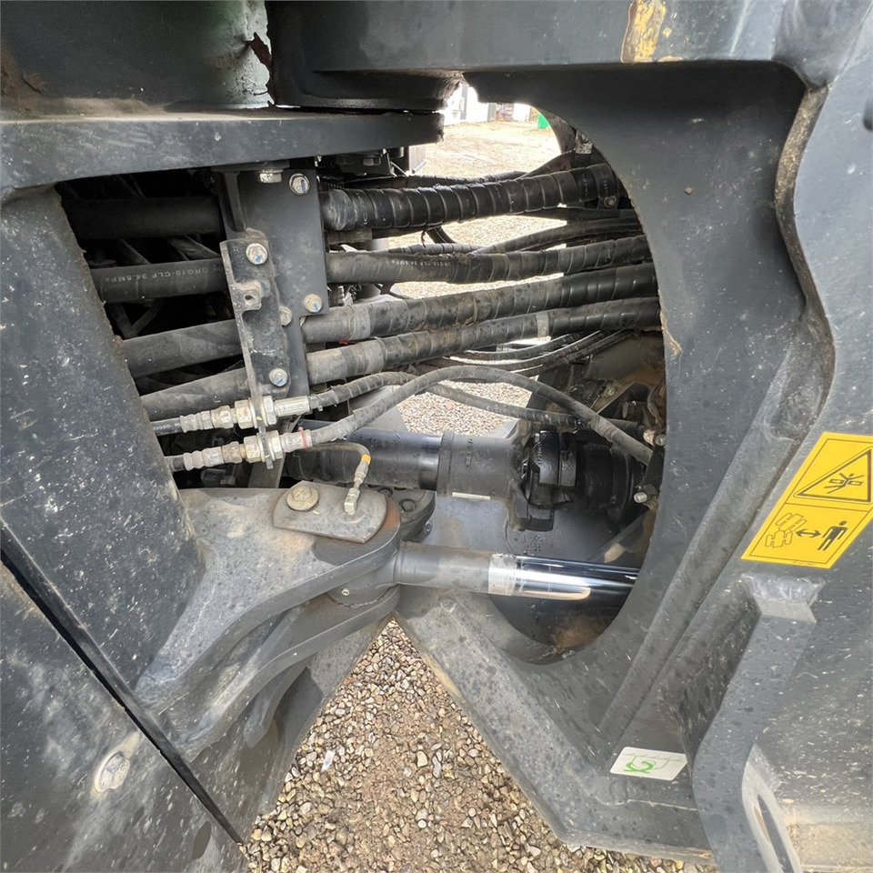 Komatsu WA480-8 leasing Komatsu WA480-8: picture 34 Komatsu WA480-8 leasing Komatsu WA480-8: picture 34