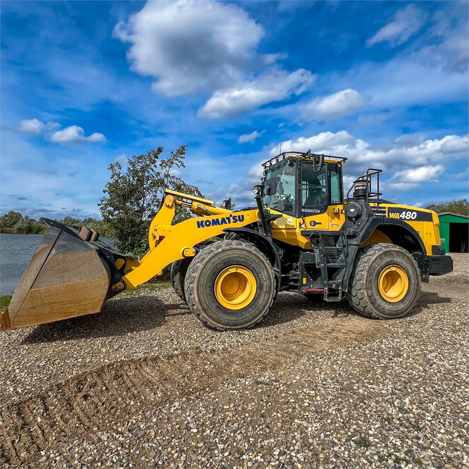 Komatsu WA480-8 - Wheel loader: picture 1 Komatsu WA480-8 - Wheel loader: picture 1