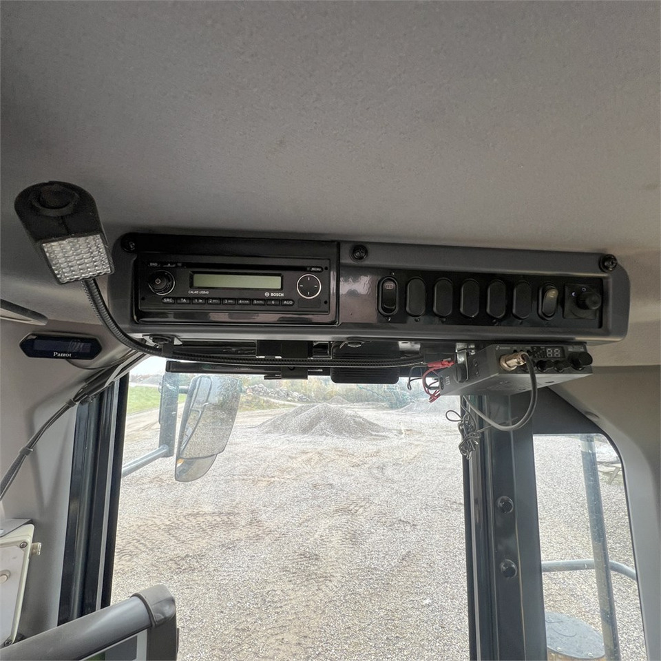 Komatsu WA480-8 leasing Komatsu WA480-8: picture 28 Komatsu WA480-8 leasing Komatsu WA480-8: picture 28