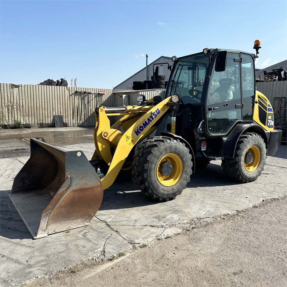 Komatsu WA70M - Wheel loader: picture 3 Komatsu WA70M - Wheel loader: picture 3