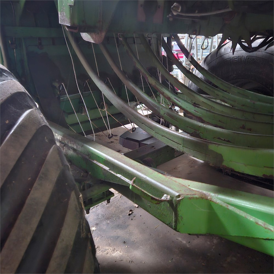 Hay and forage equipment Krone Big Pack 12130: picture 17