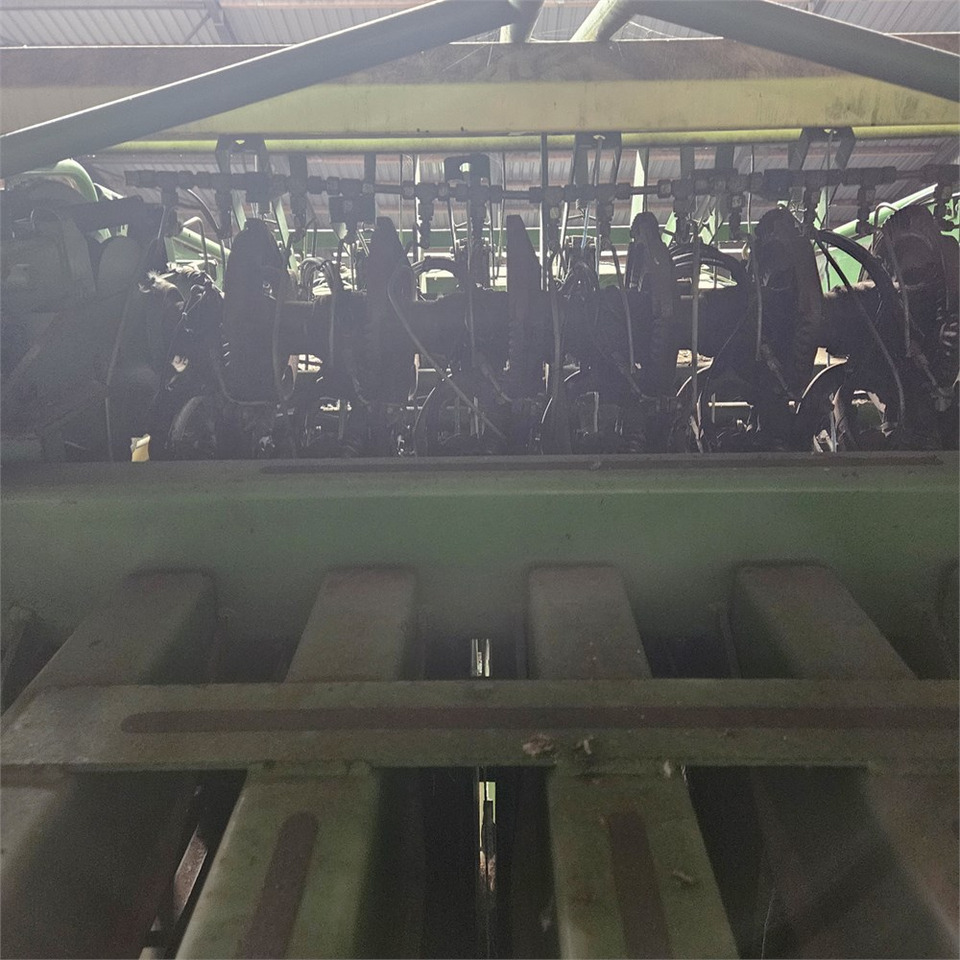 Hay and forage equipment Krone Big Pack 12130: picture 15