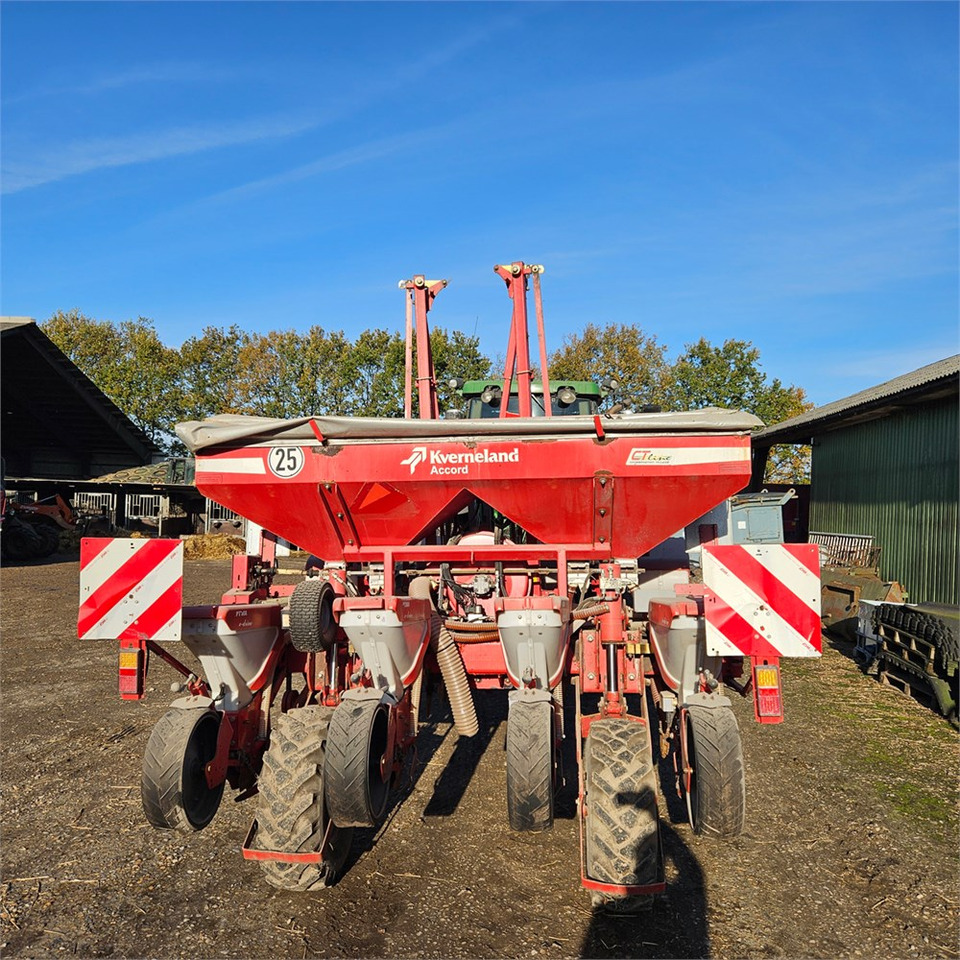 Kverneland Optima E-drive 8 - Sowing equipment: picture 2 Kverneland Optima E-drive 8 - Sowing equipment: picture 2