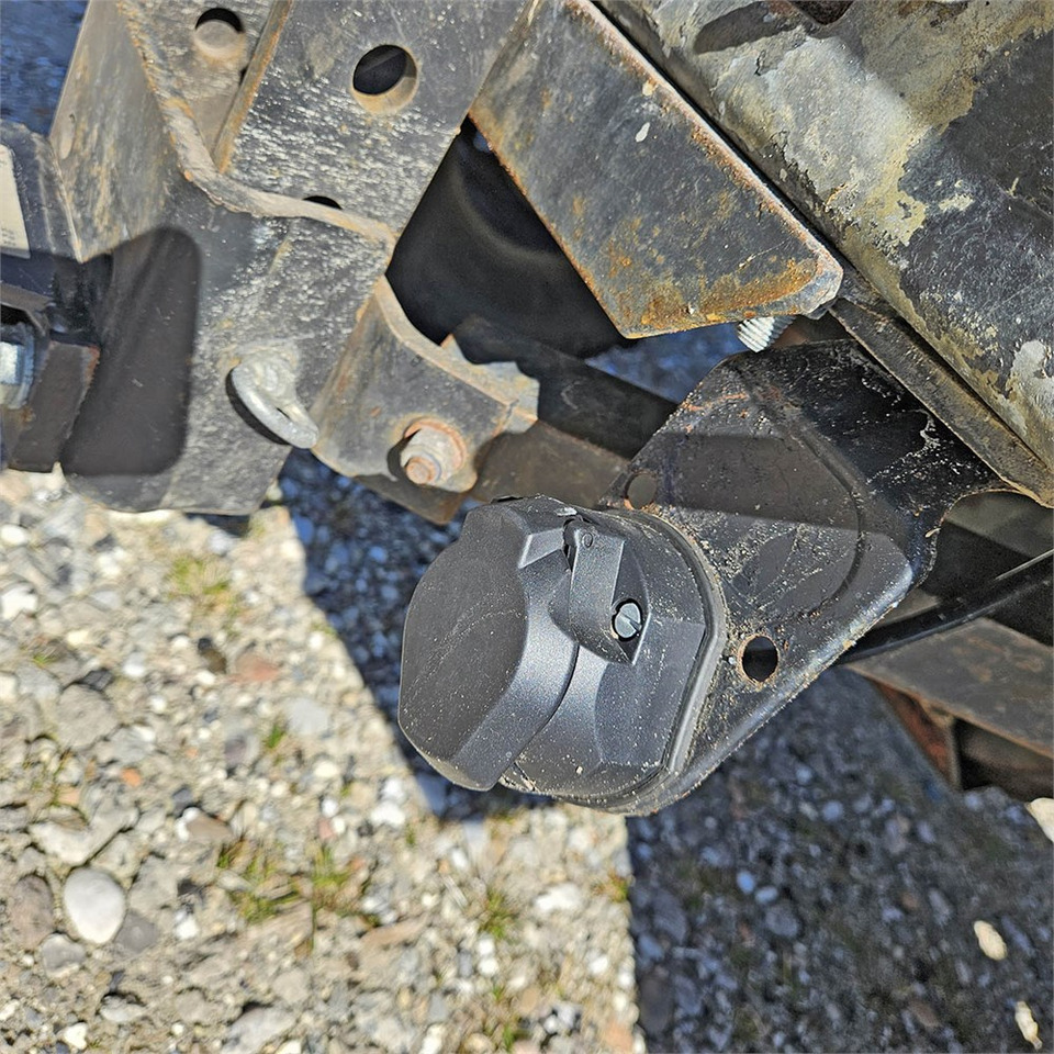 SUV Land Rover Defender 90: picture 38 SUV Land Rover Defender 90: picture 38