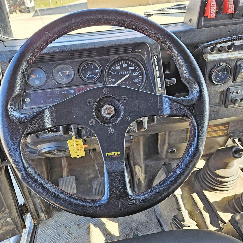 SUV Land Rover Defender 90: picture 20 SUV Land Rover Defender 90: picture 20