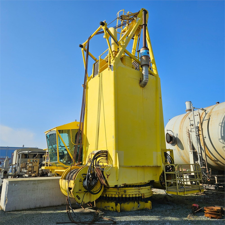 Liebherr BOS 60/900 D EX - Port equipment: picture 2 Liebherr BOS 60/900 D EX - Port equipment: picture 2