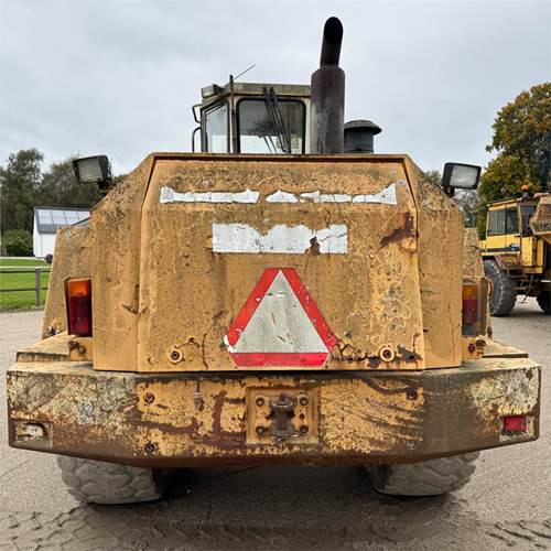 Wheel loader Liebherr L541: picture 9