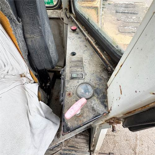 Wheel loader Liebherr L541: picture 16