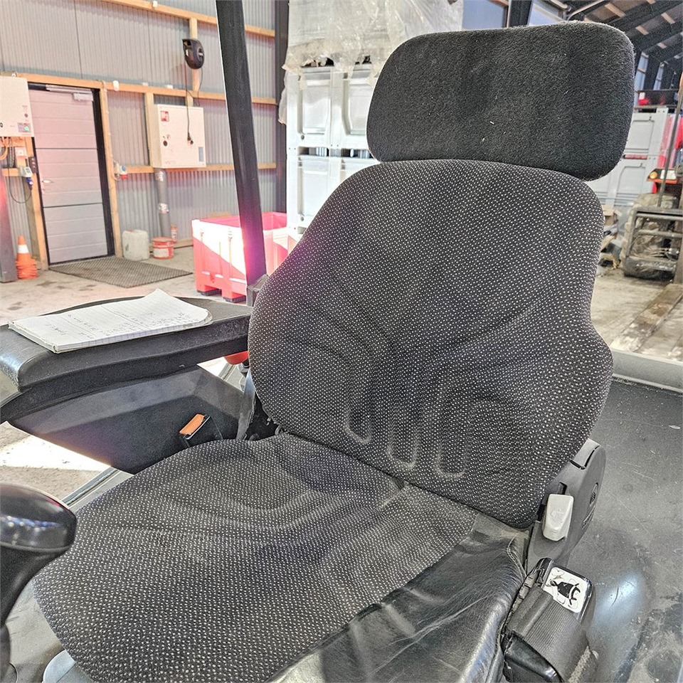 Forklift Linde AG E25 EL truck: picture 13