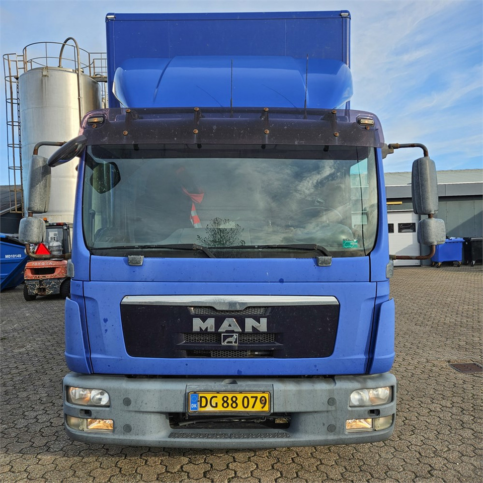 MAN TGL 12.250 - Box truck: picture 5 MAN TGL 12.250 - Box truck: picture 5