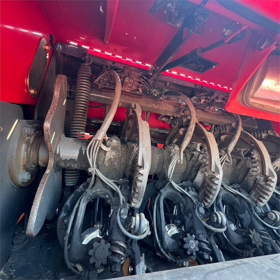 Hay and forage equipment Massey Ferguson 2150: picture 50