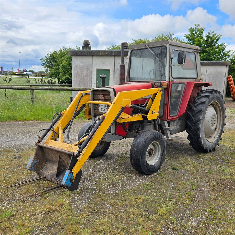 Massey Ferguson 590 - Farm tractor: picture 1 Massey Ferguson 590 - Farm tractor: picture 1