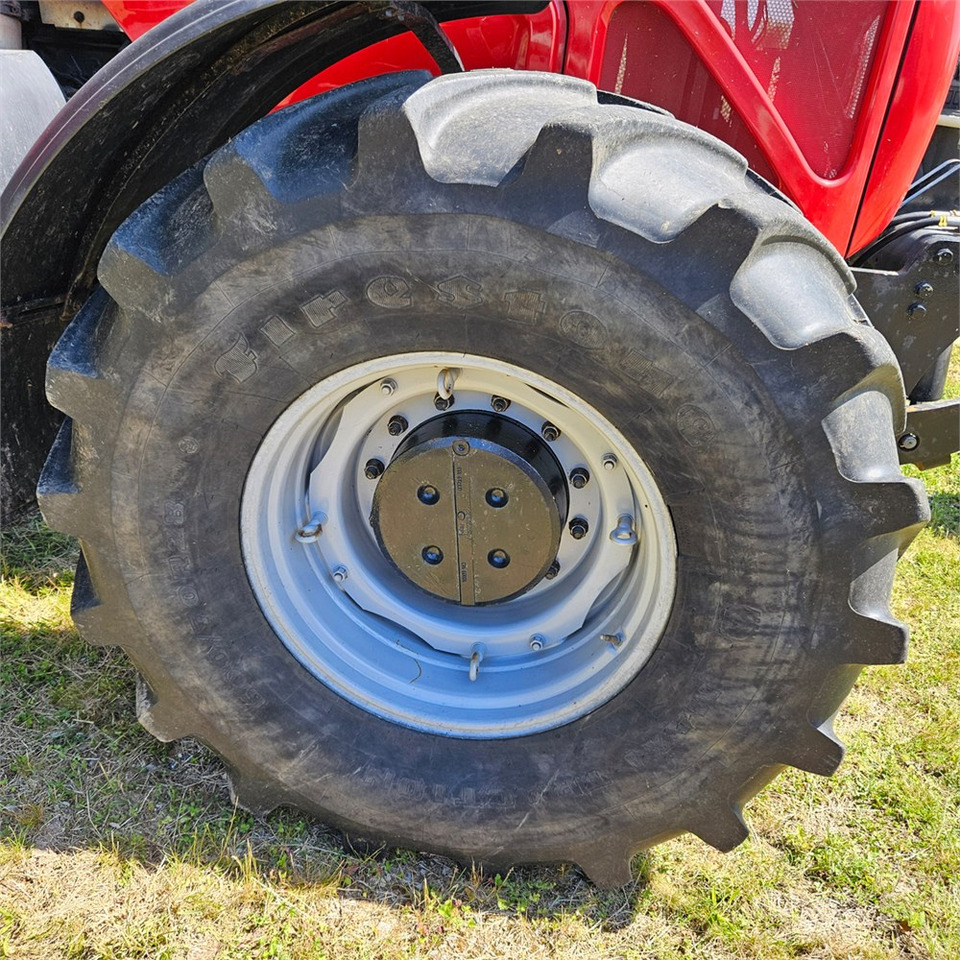 Farm tractor Massey Ferguson MF 8470 Dyna VT: picture 45