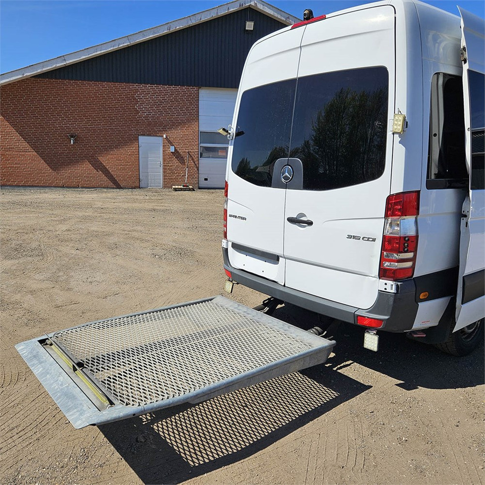 Passenger van Mercedes Sprinter 316 CDI: picture 27