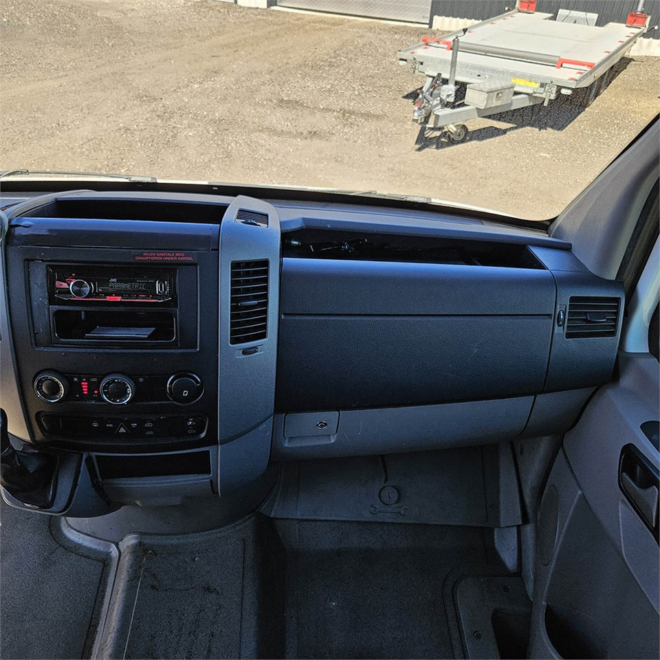 Passenger van Mercedes Sprinter 316 CDI: picture 24